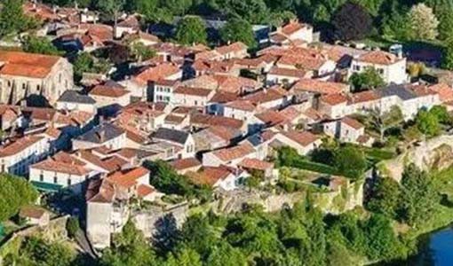 泰州回乡建别墅为什么一定要选专业乡墅公司